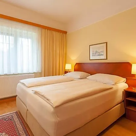 Bed & Breakfast Elfy Baden