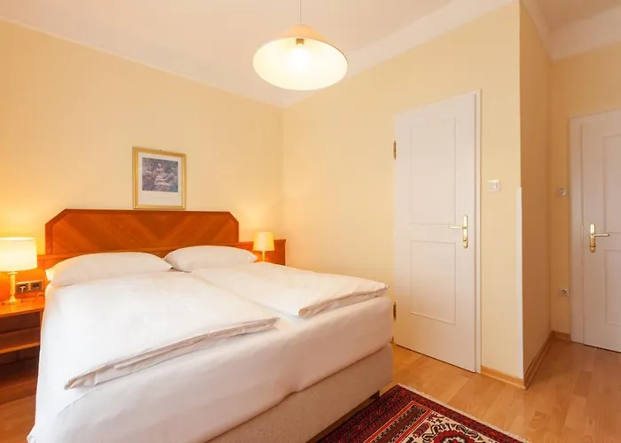 Elfy Alojamento de Acomodação e Pequeno-almoço Baden